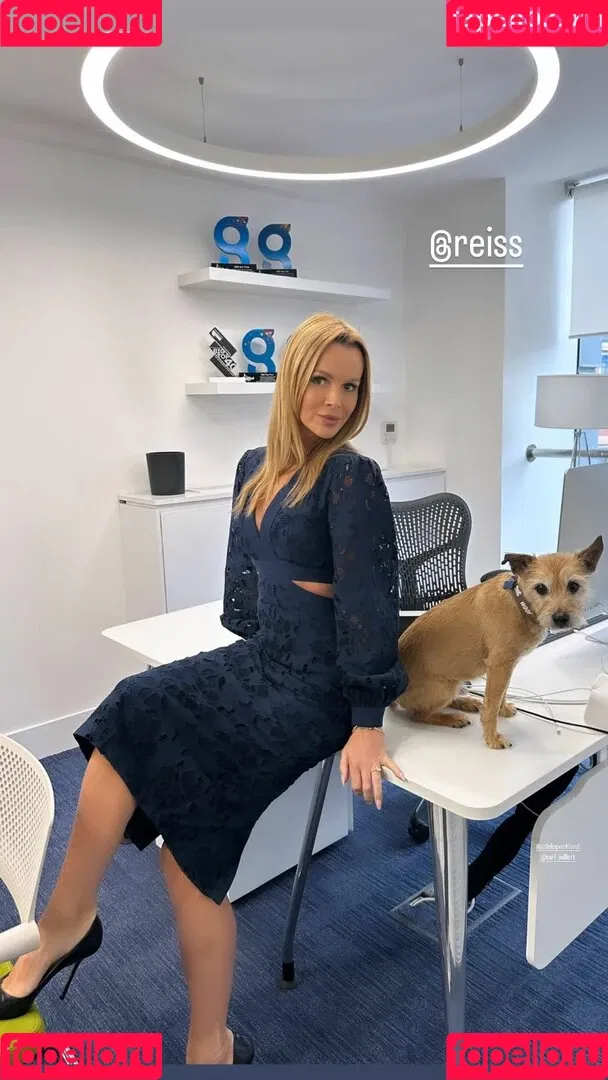 Amanda Holden / amanda_holden / noholdenback Onlyfans Photo Gallery 
