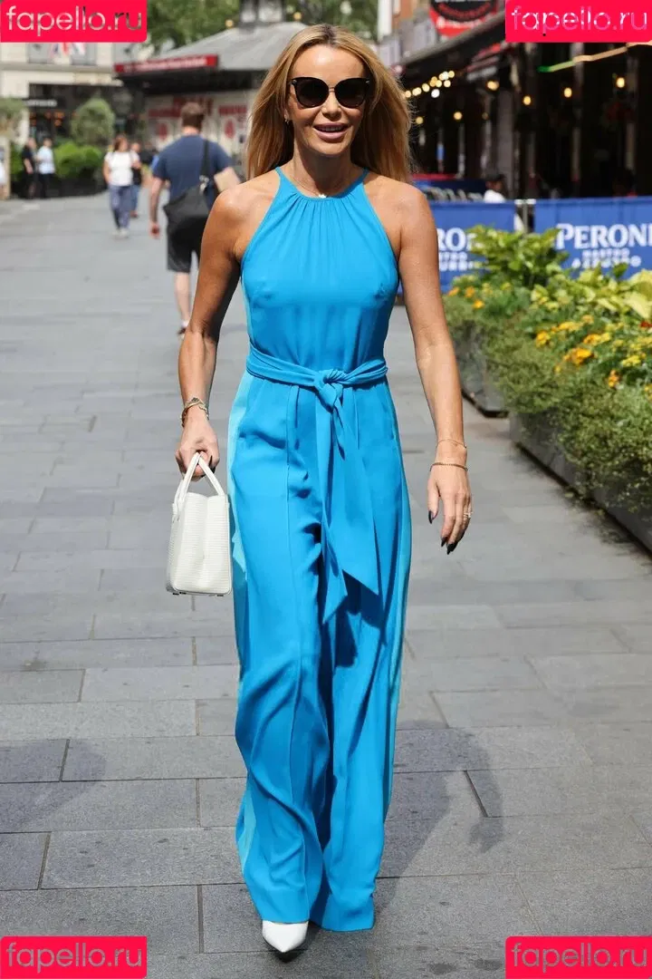 Amanda Holden / amanda_holden / noholdenback Onlyfans Photo Gallery 