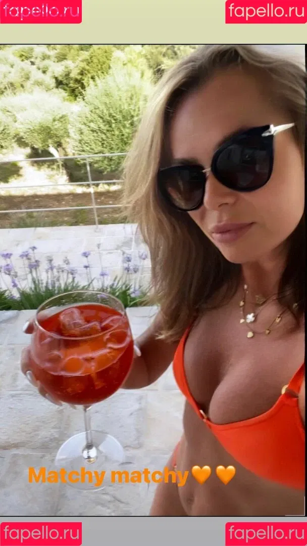 Amanda Holden / amanda_holden / noholdenback Onlyfans Photo Gallery 