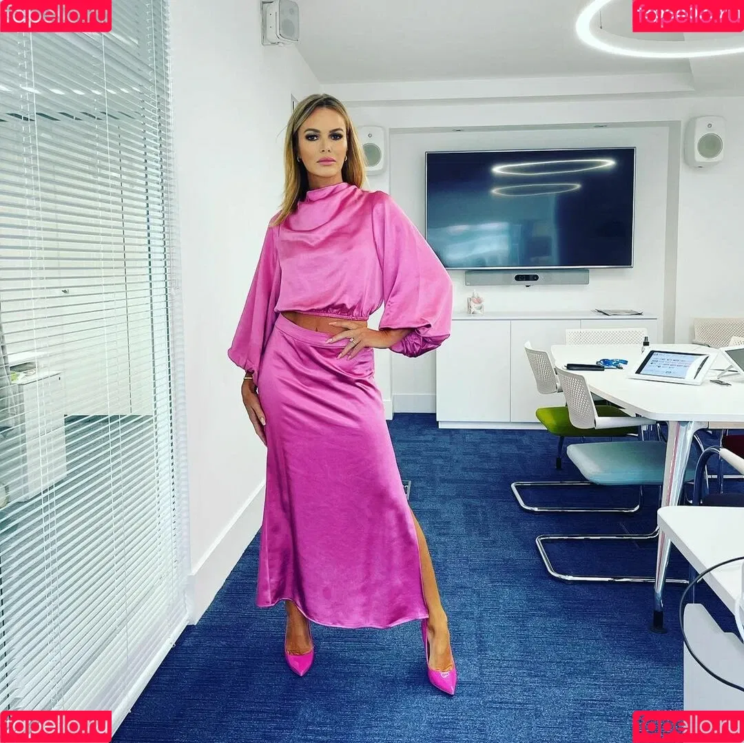 Amanda Holden / amanda_holden / noholdenback Onlyfans Photo Gallery 