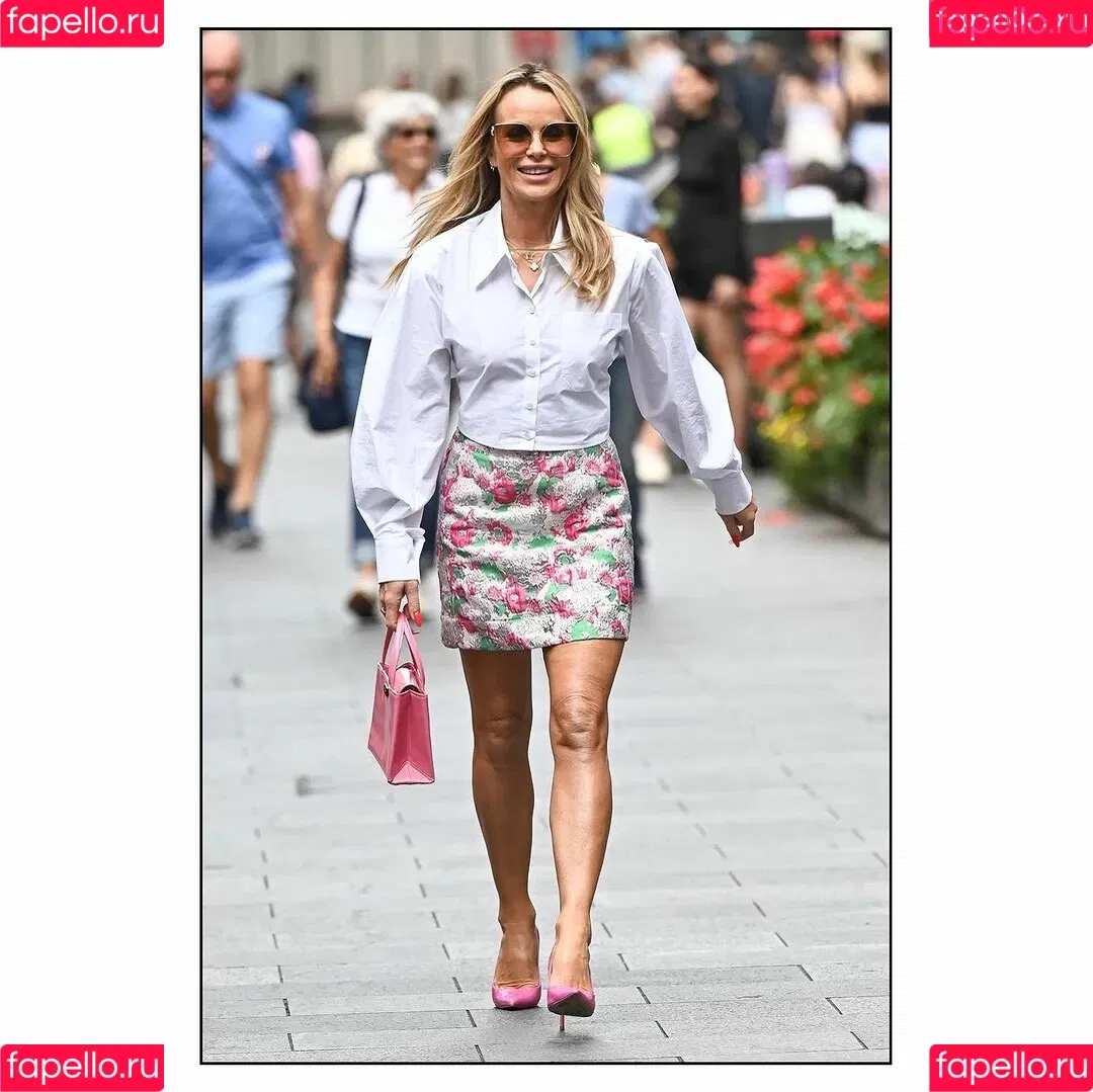 Amanda Holden / amanda_holden / noholdenback Onlyfans Photo Gallery 