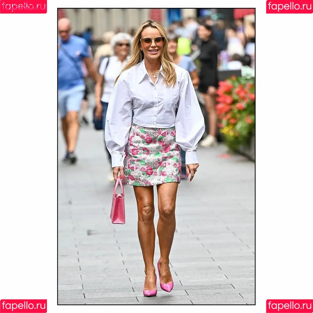 Amanda Holden / amanda_holden / noholdenback Onlyfans Photo Gallery 