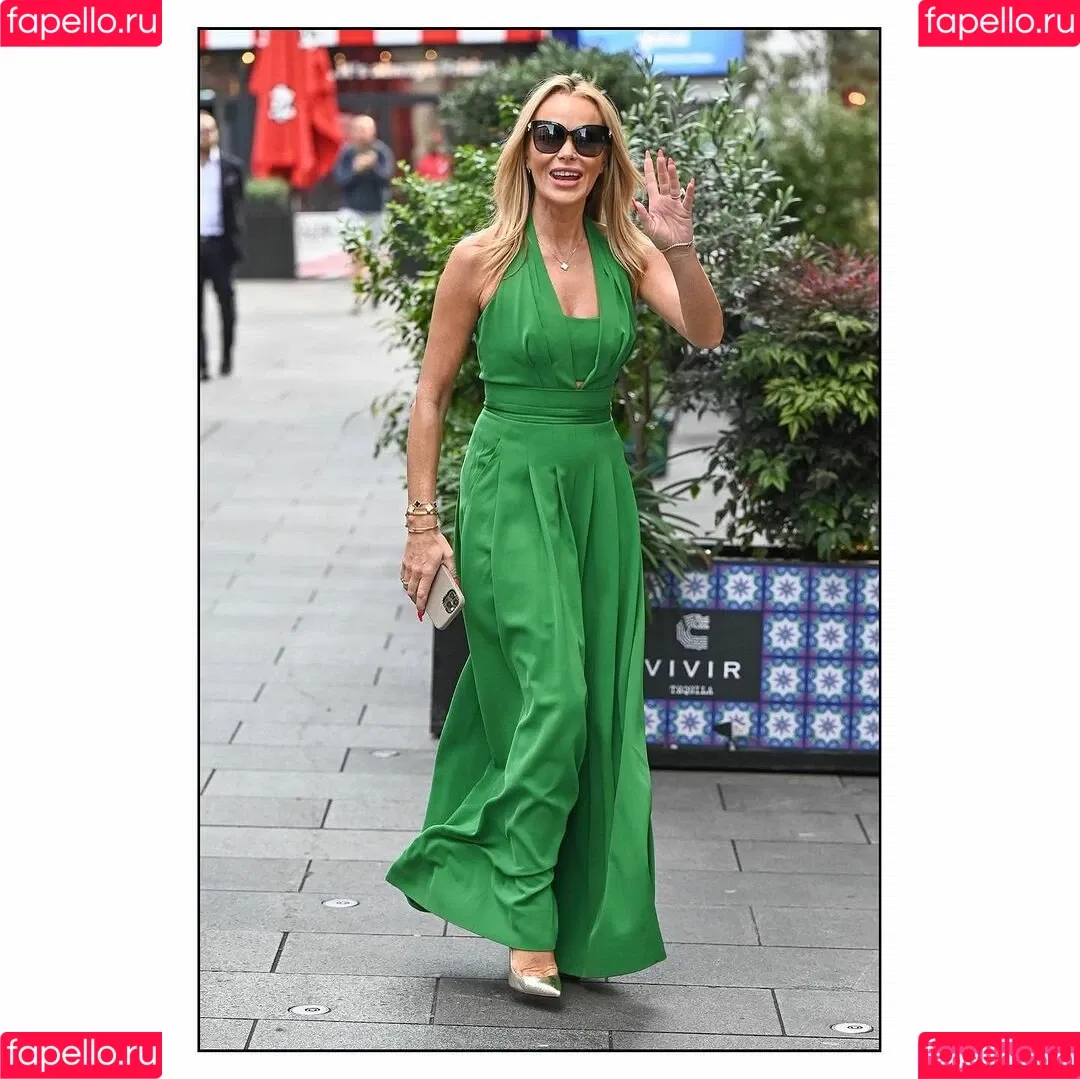 Amanda Holden / amanda_holden / noholdenback Onlyfans Photo Gallery 