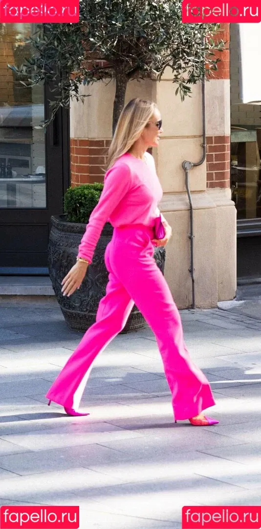 Amanda Holden / amanda_holden / noholdenback Onlyfans Photo Gallery 