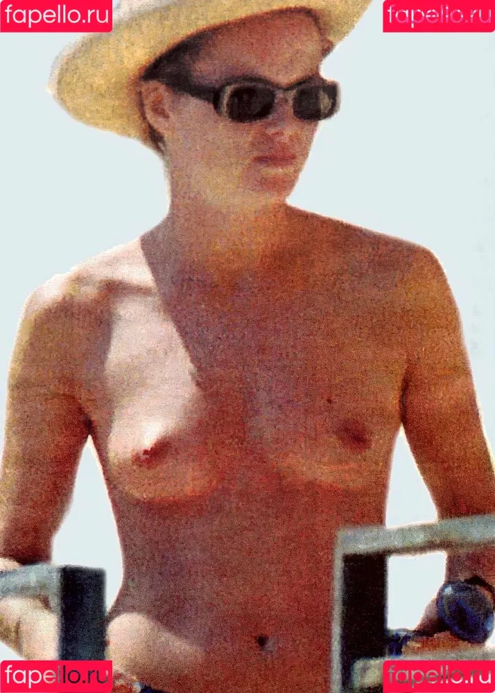 Amanda Holden / amanda_holden / noholdenback Onlyfans Photo Gallery 