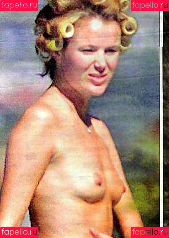 Amanda Holden / amanda_holden / noholdenback Onlyfans Photo Gallery 