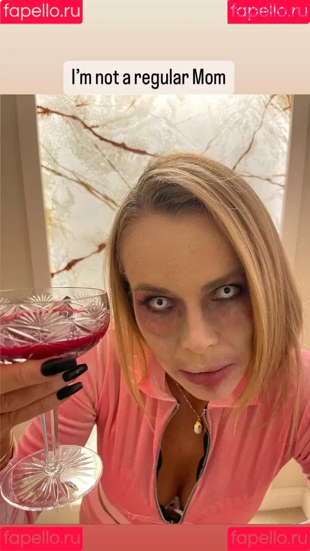 Amanda Holden / amanda_holden / noholdenback Onlyfans Photo Gallery 