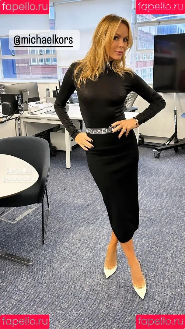 Amanda Holden / amanda_holden / noholdenback Onlyfans Photo Gallery 