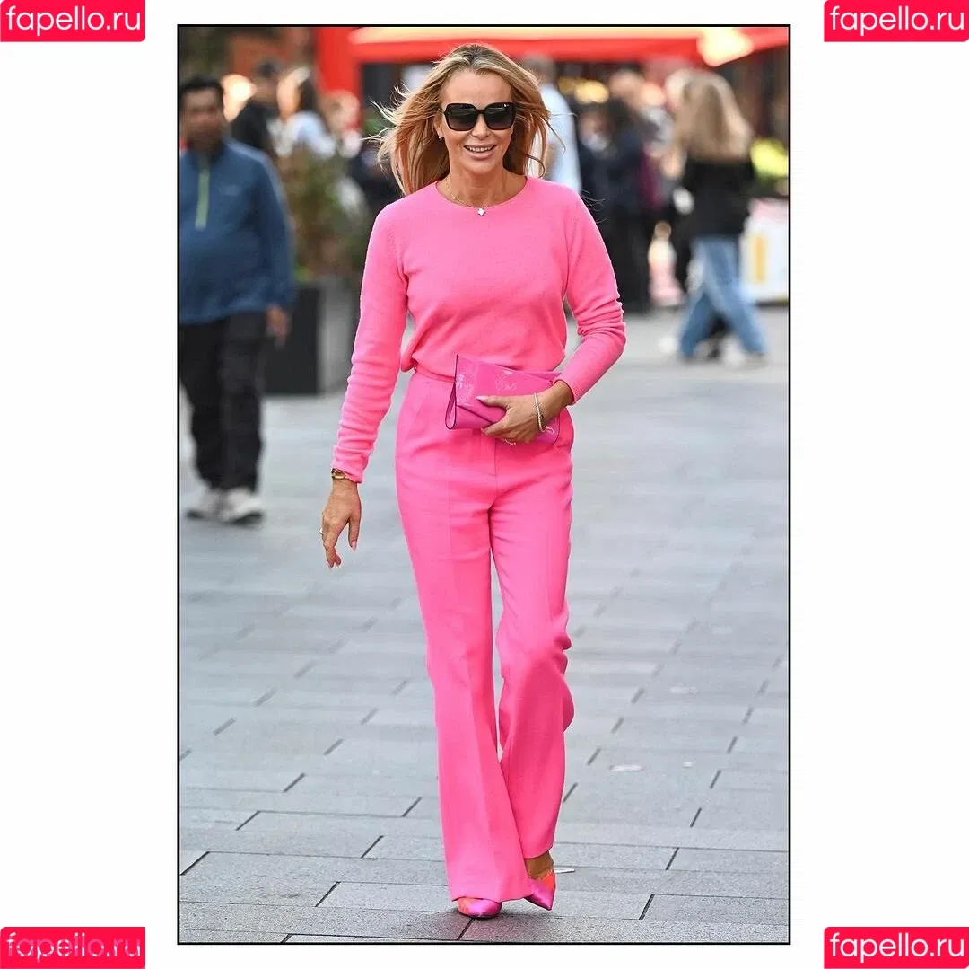 Amanda Holden / amanda_holden / noholdenback Onlyfans Photo Gallery 