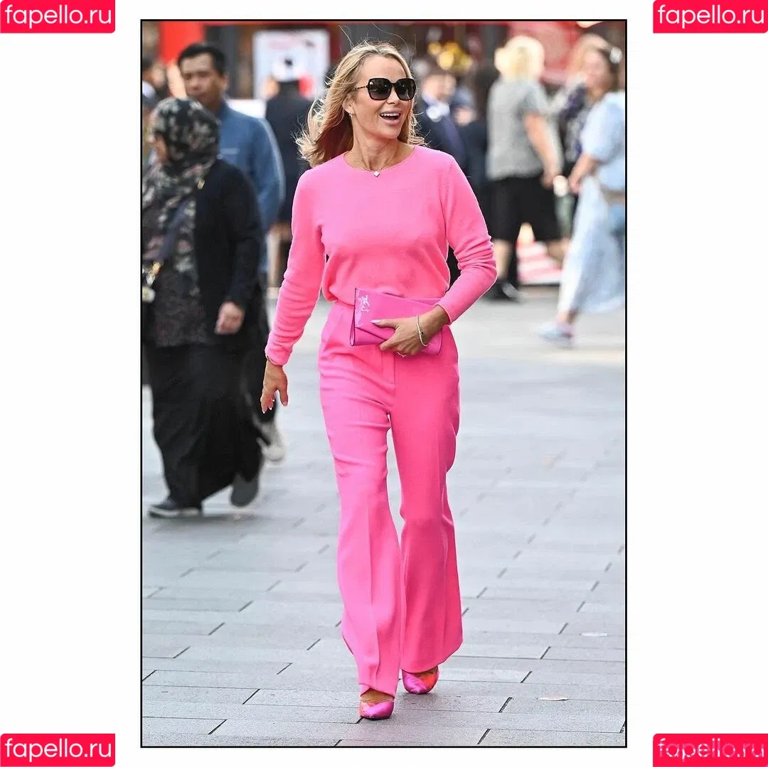 Amanda Holden / amanda_holden / noholdenback Onlyfans Photo Gallery 