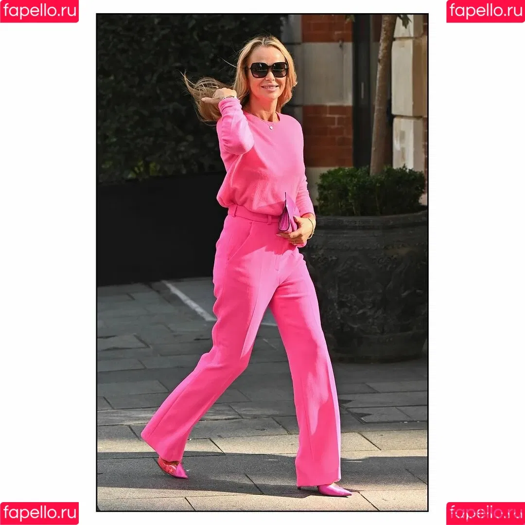 Amanda Holden / amanda_holden / noholdenback Onlyfans Photo Gallery 