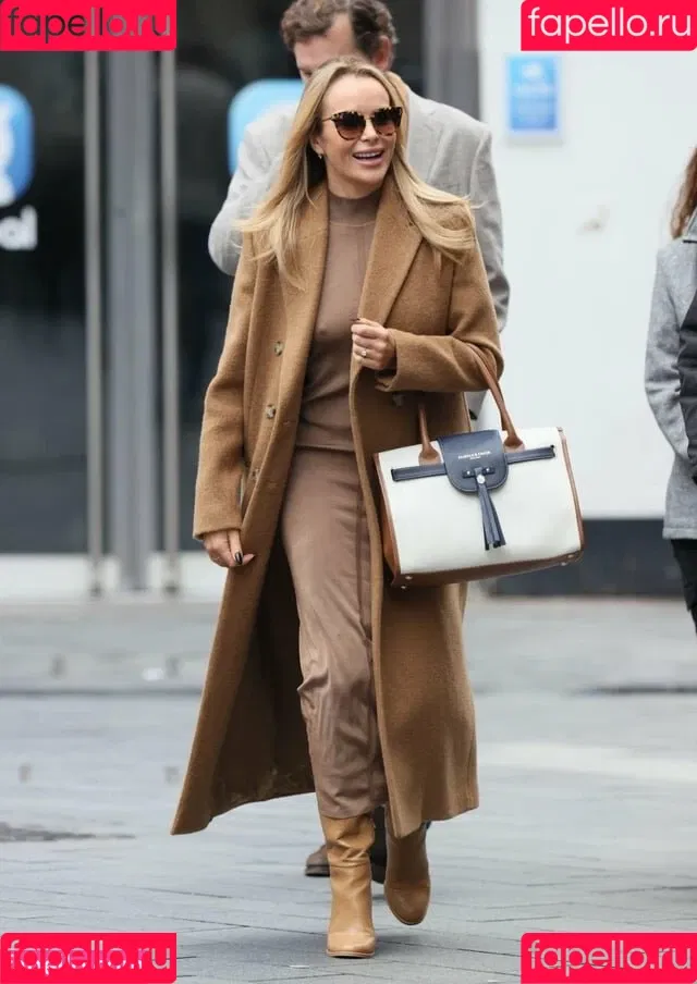 Amanda Holden / amanda_holden / noholdenback Onlyfans Photo Gallery 