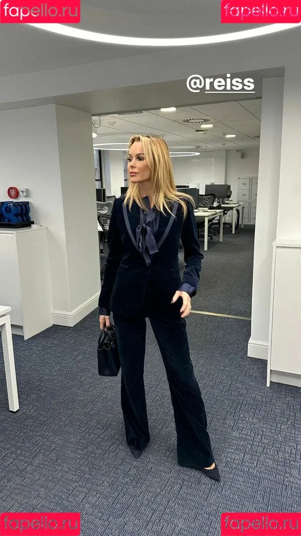 Amanda Holden / amanda_holden / noholdenback Onlyfans Photo Gallery 