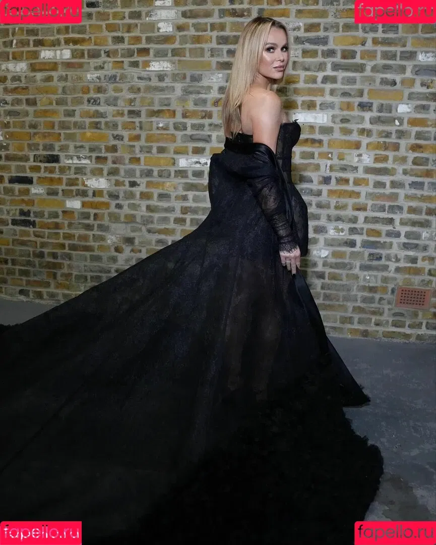 Amanda Holden / amanda_holden / noholdenback Onlyfans Photo Gallery 