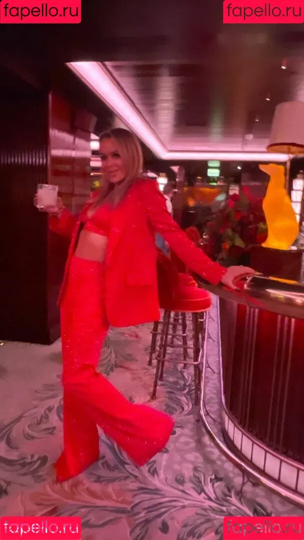 Amanda Holden / amanda_holden / noholdenback Onlyfans Photo Gallery 