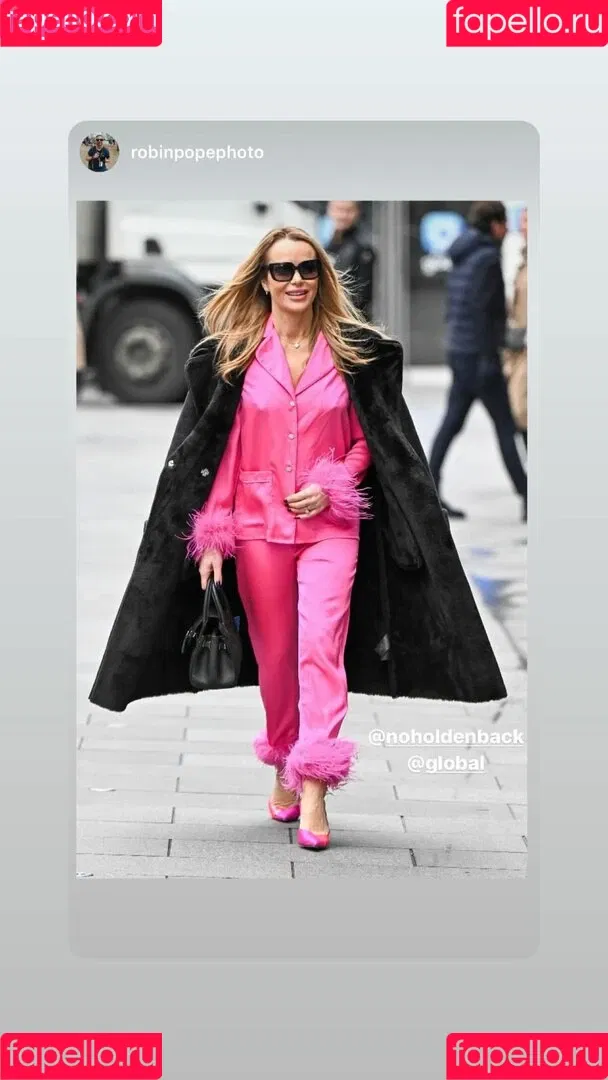 Amanda Holden / amanda_holden / noholdenback Onlyfans Photo Gallery 