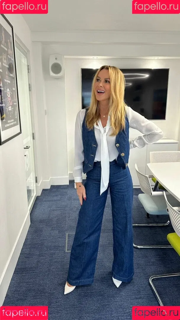 Amanda Holden / amanda_holden / noholdenback Onlyfans Photo Gallery 