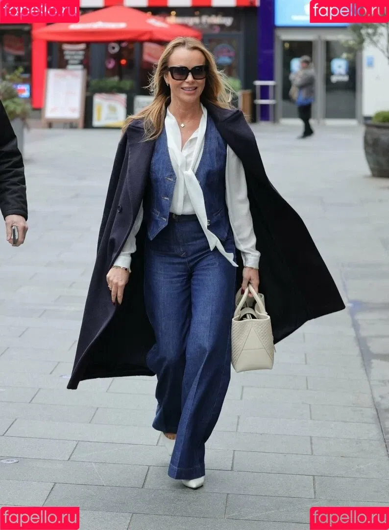 Amanda Holden / amanda_holden / noholdenback Onlyfans Photo Gallery 