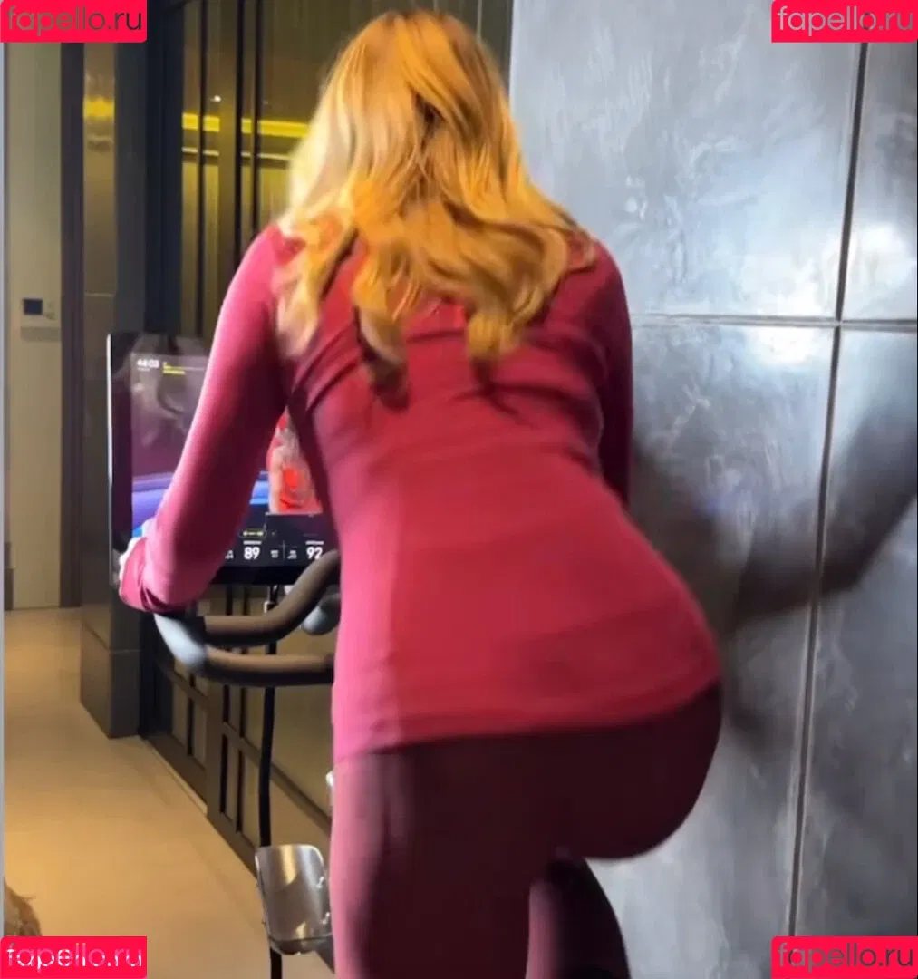 Amanda Holden / amanda_holden / noholdenback Onlyfans Photo Gallery 