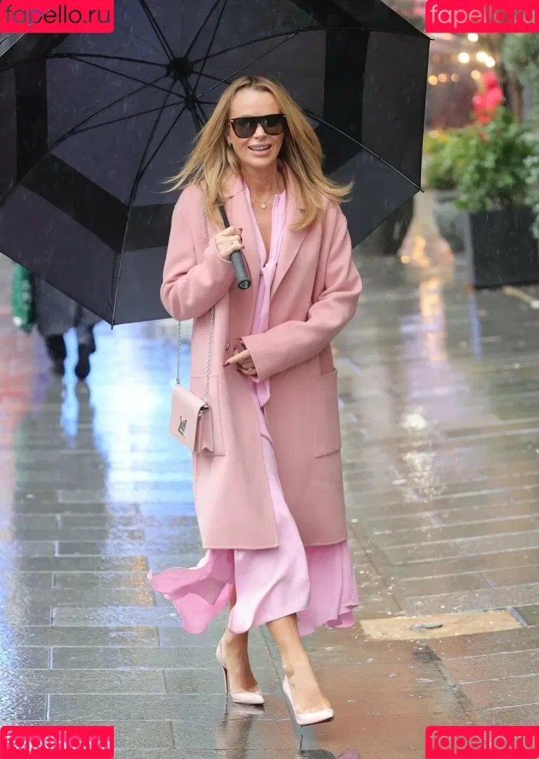 Amanda Holden / amanda_holden / noholdenback Onlyfans Photo Gallery 