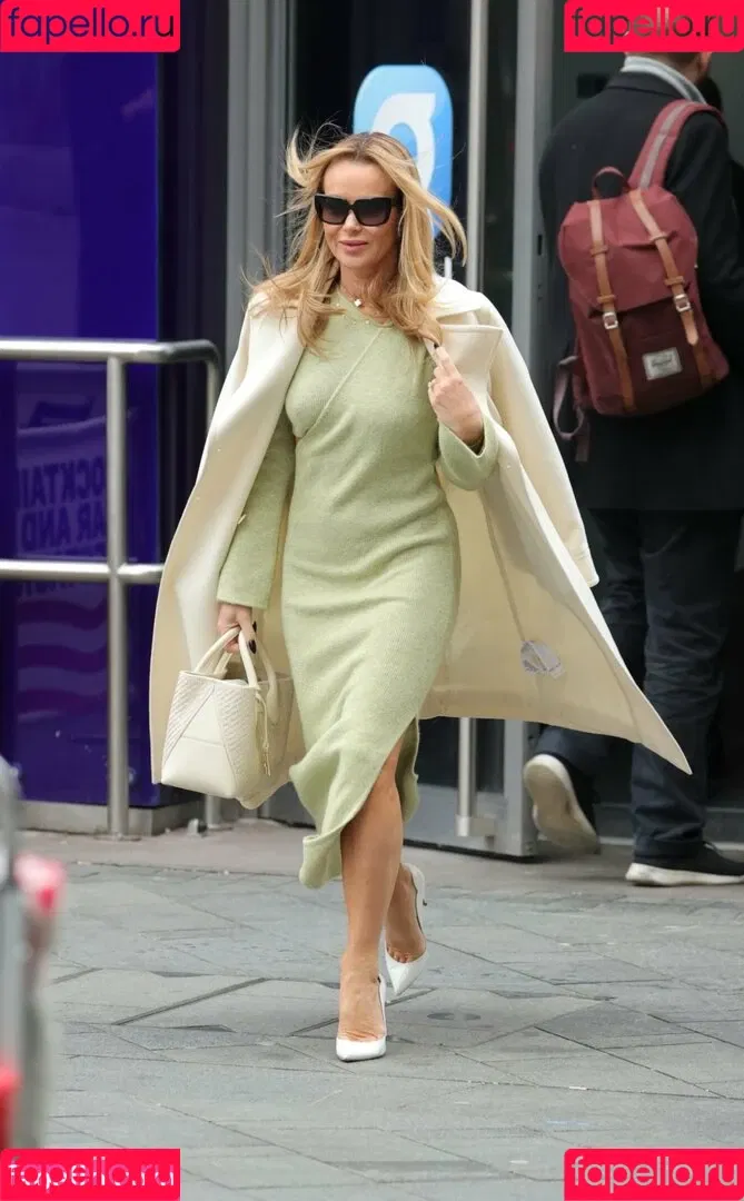 Amanda Holden / amanda_holden / noholdenback Onlyfans Photo Gallery 