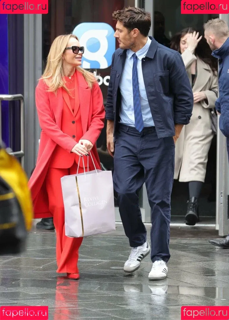 Amanda Holden / amanda_holden / noholdenback Onlyfans Photo Gallery 