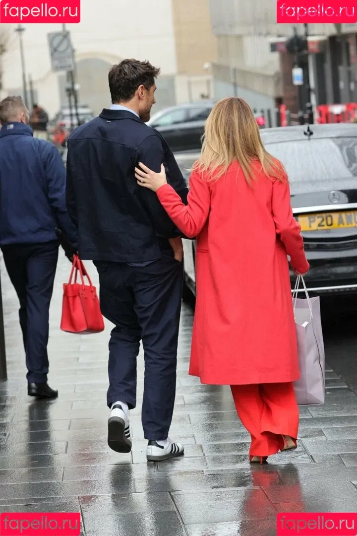 Amanda Holden / amanda_holden / noholdenback Onlyfans Photo Gallery 
