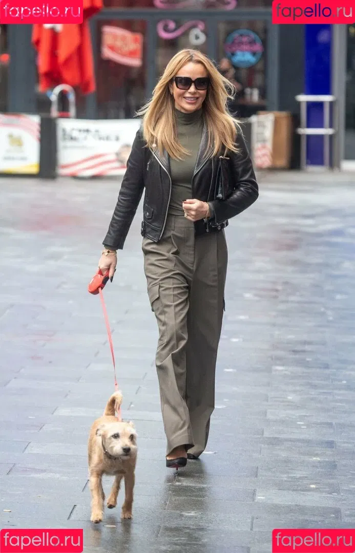 Amanda Holden / amanda_holden / noholdenback Onlyfans Photo Gallery 