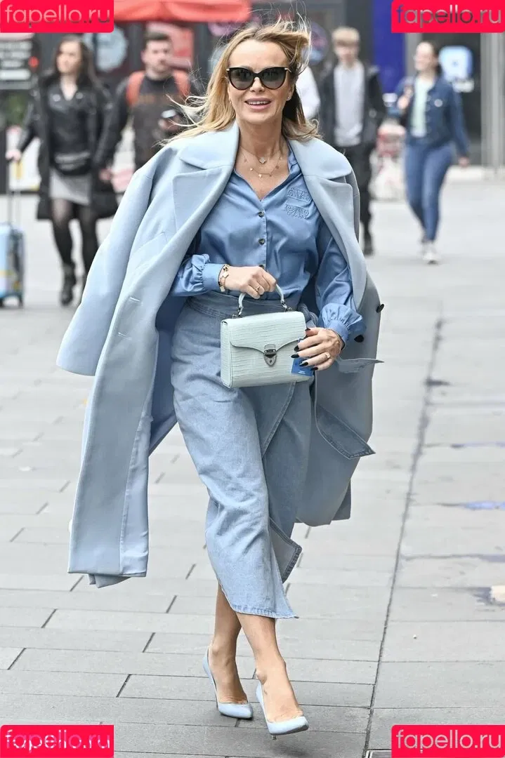 Amanda Holden / amanda_holden / noholdenback Onlyfans Photo Gallery 