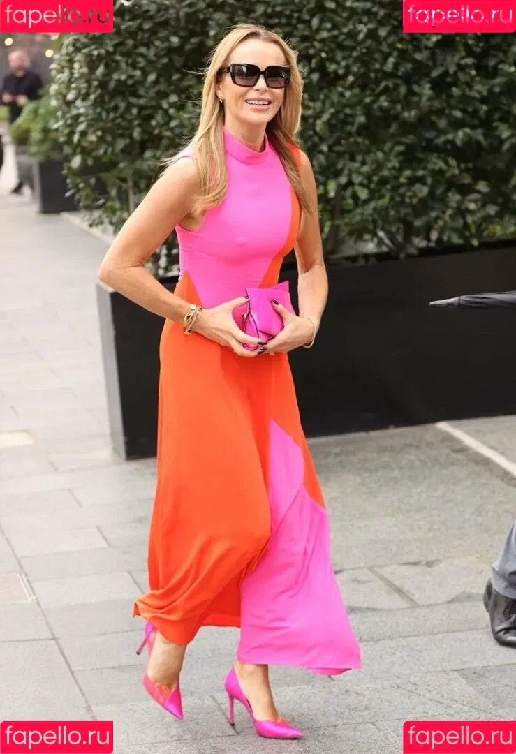 Amanda Holden / amanda_holden / noholdenback Onlyfans Photo Gallery 