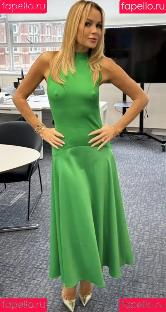 Amanda Holden / amanda_holden / noholdenback Onlyfans Photo Gallery 