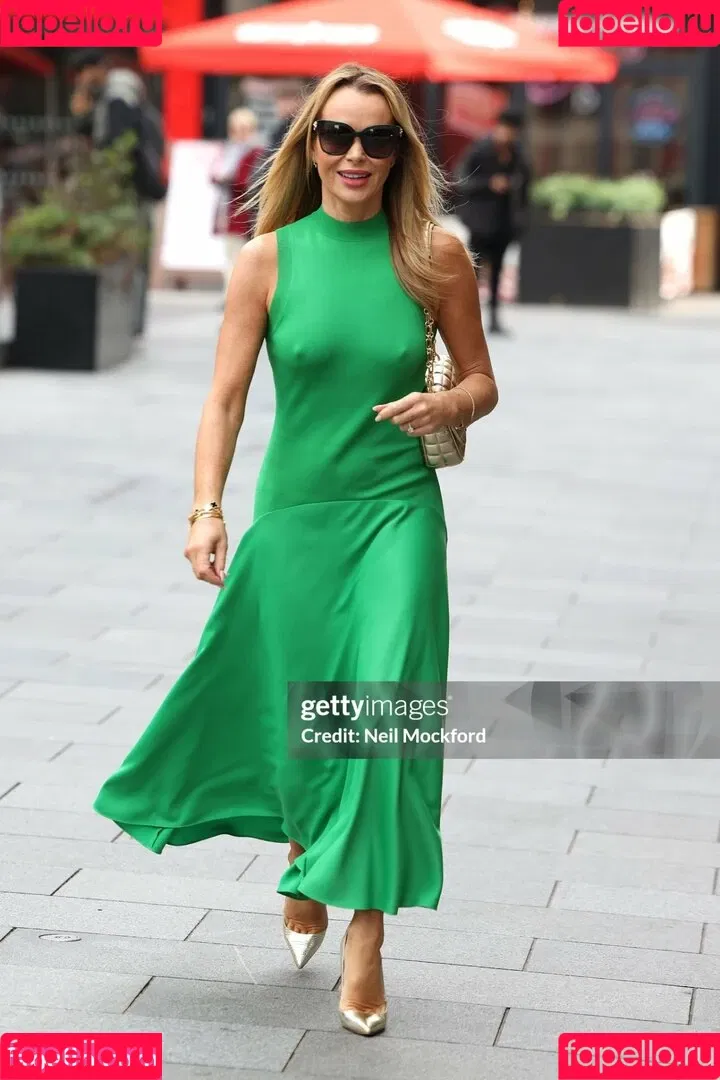 Amanda Holden / amanda_holden / noholdenback Onlyfans Photo Gallery 