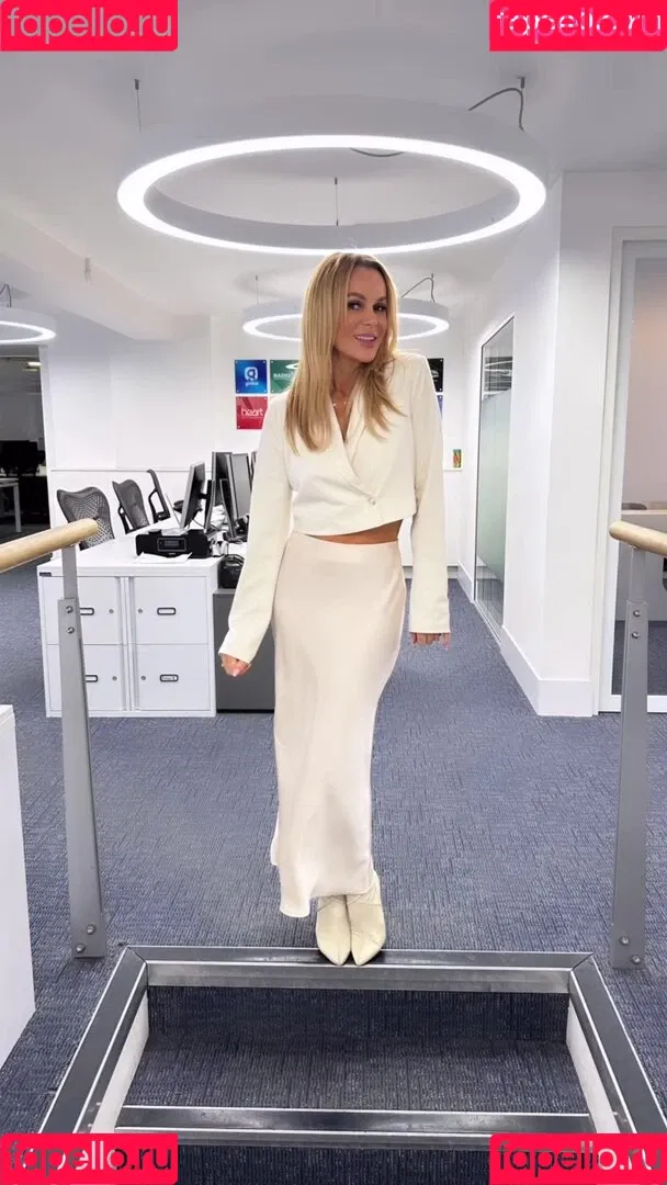Amanda Holden / amanda_holden / noholdenback Onlyfans Photo Gallery 