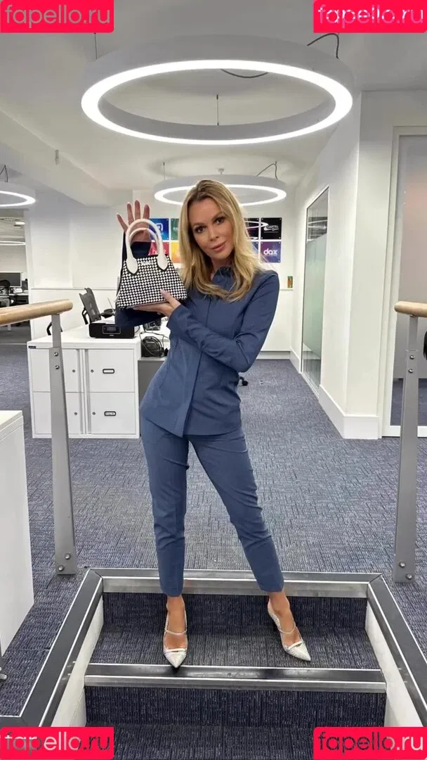 Amanda Holden / amanda_holden / noholdenback Onlyfans Photo Gallery 