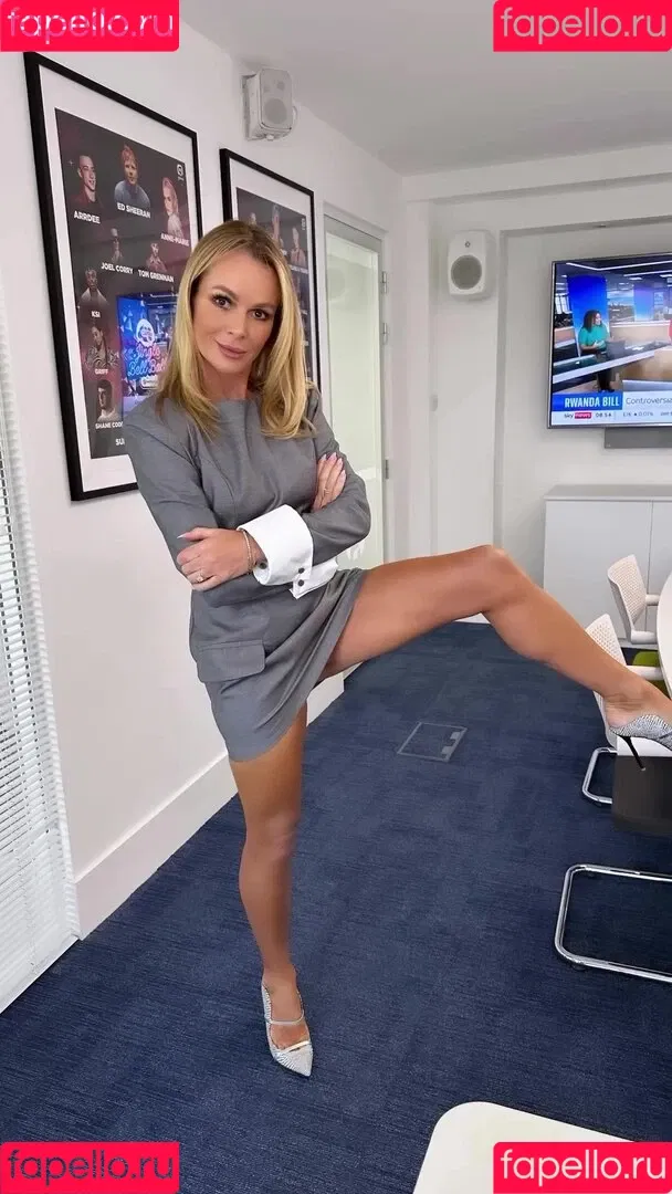 Amanda Holden / amanda_holden / noholdenback Onlyfans Photo Gallery 