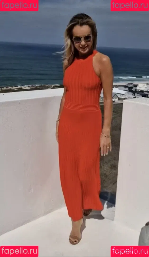 Amanda Holden / amanda_holden / noholdenback Onlyfans Photo Gallery 