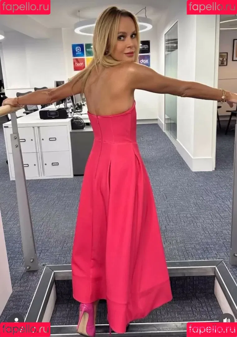 Amanda Holden / amanda_holden / noholdenback Onlyfans Photo Gallery 