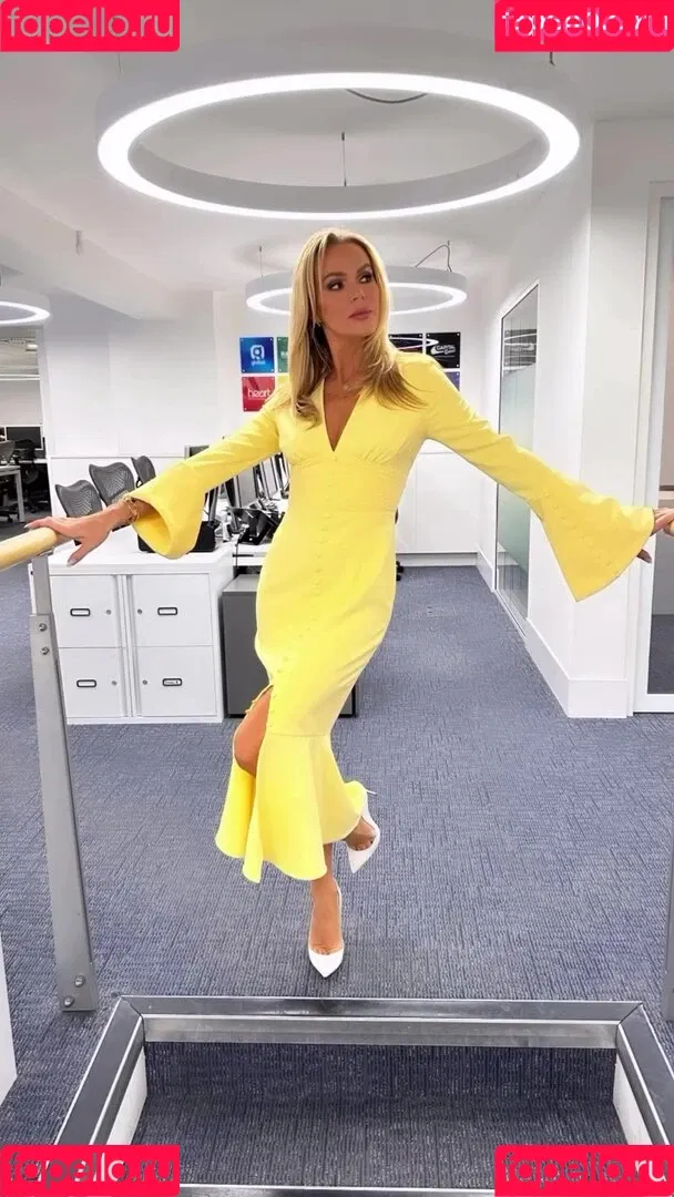 Amanda Holden / amanda_holden / noholdenback Onlyfans Photo Gallery 