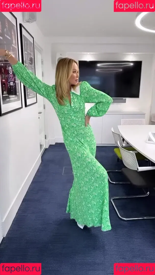 Amanda Holden / amanda_holden / noholdenback Onlyfans Photo Gallery 