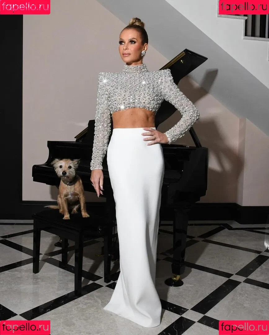 Amanda Holden / amanda_holden / noholdenback Onlyfans Photo Gallery 
