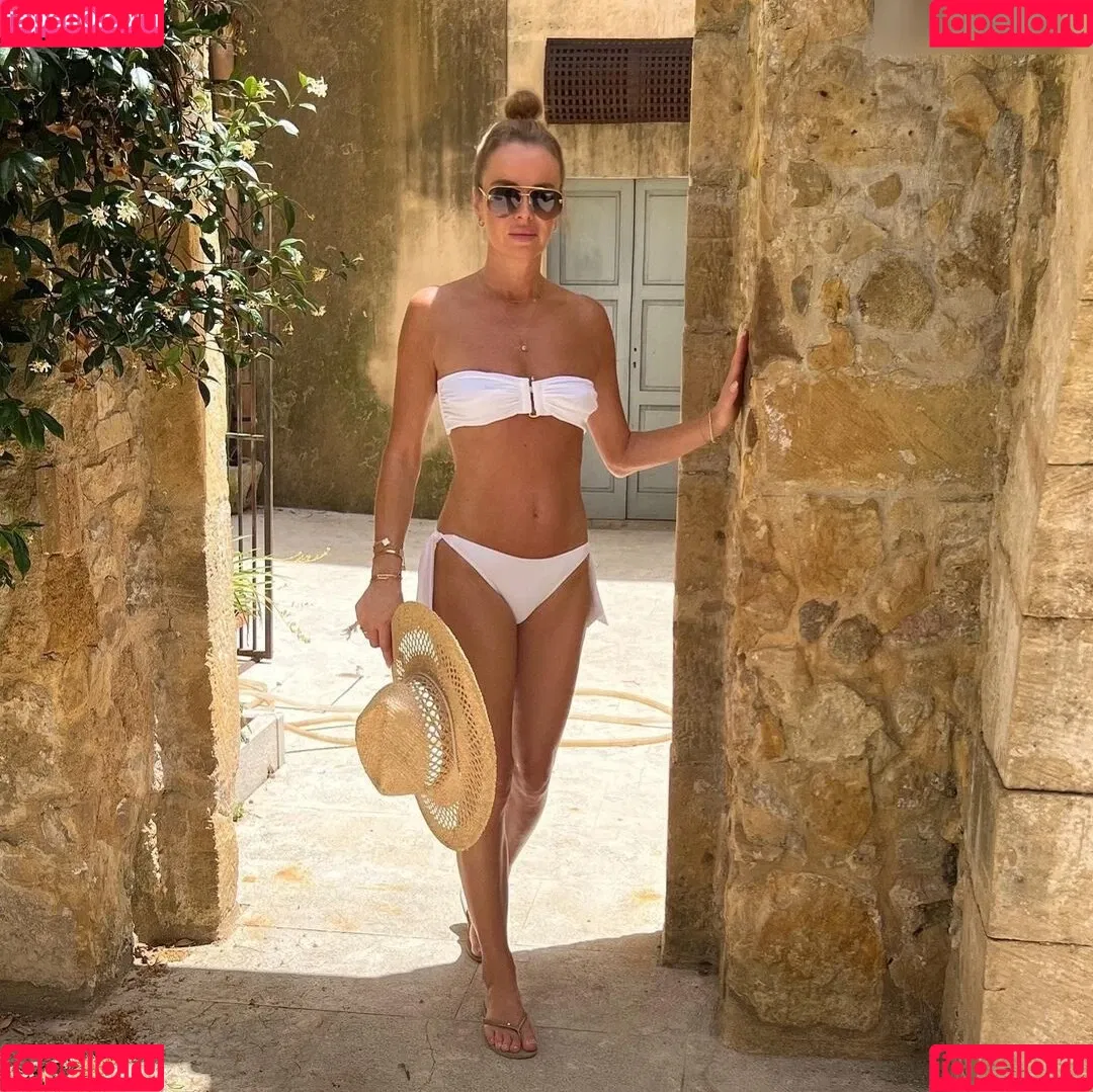Amanda Holden / amanda_holden / noholdenback Onlyfans Photo Gallery 