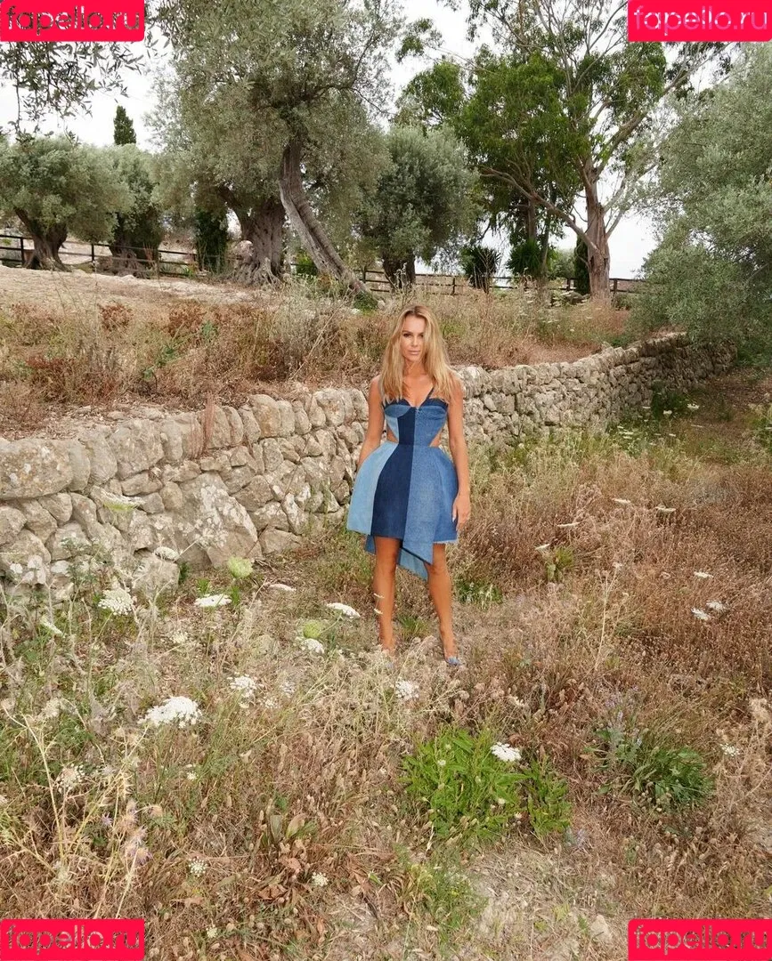 Amanda Holden / amanda_holden / noholdenback Onlyfans Photo Gallery 