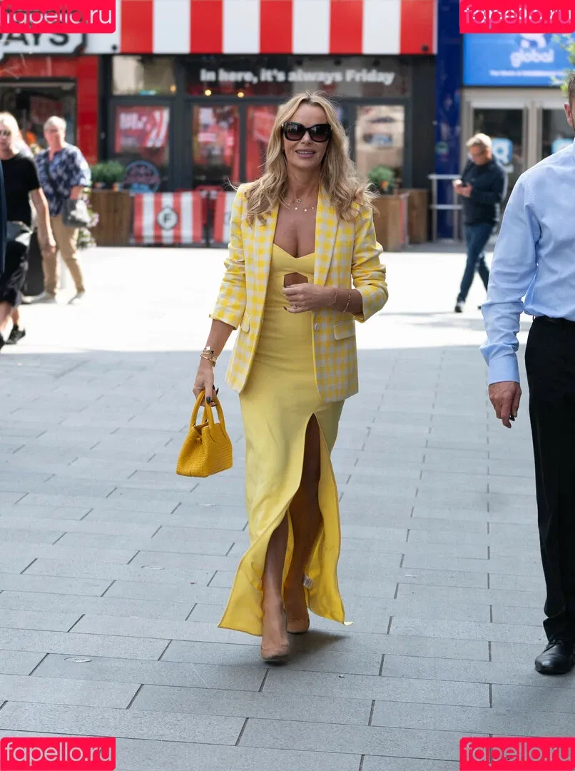 Amanda Holden / amanda_holden / noholdenback Onlyfans Photo Gallery 
