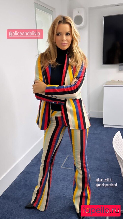 Amanda Holden Nude Onlyfans Photo 42