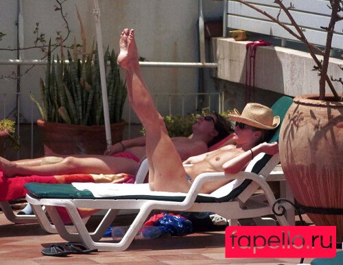 Amanda Holden Nude Onlyfans Photo 34