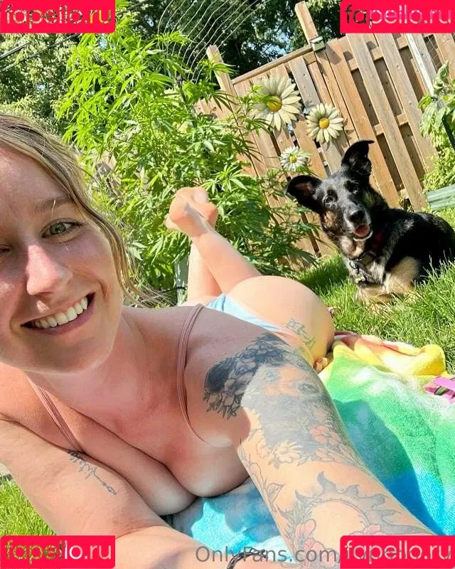 JuicyJeni / jlynnbooty / juicy_jeni Onlyfans Photo Gallery 