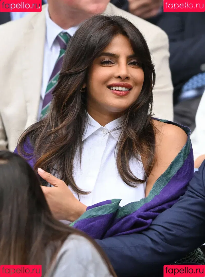 Priyanka Chopra / officialsherlynchopra / priyankachopra Onlyfans Photo Gallery 