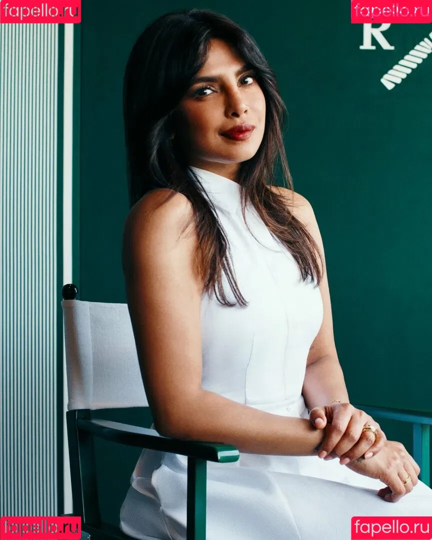 Priyanka Chopra / officialsherlynchopra / priyankachopra Onlyfans Photo Gallery 