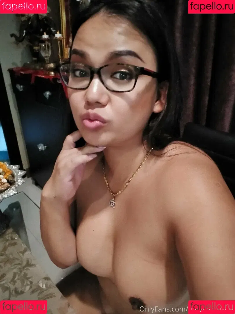 amyamorevip / amysmakeups Onlyfans Photo Gallery 