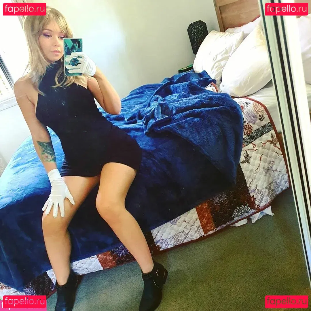 Amy Thunderbolt Onlyfans Photo Gallery 